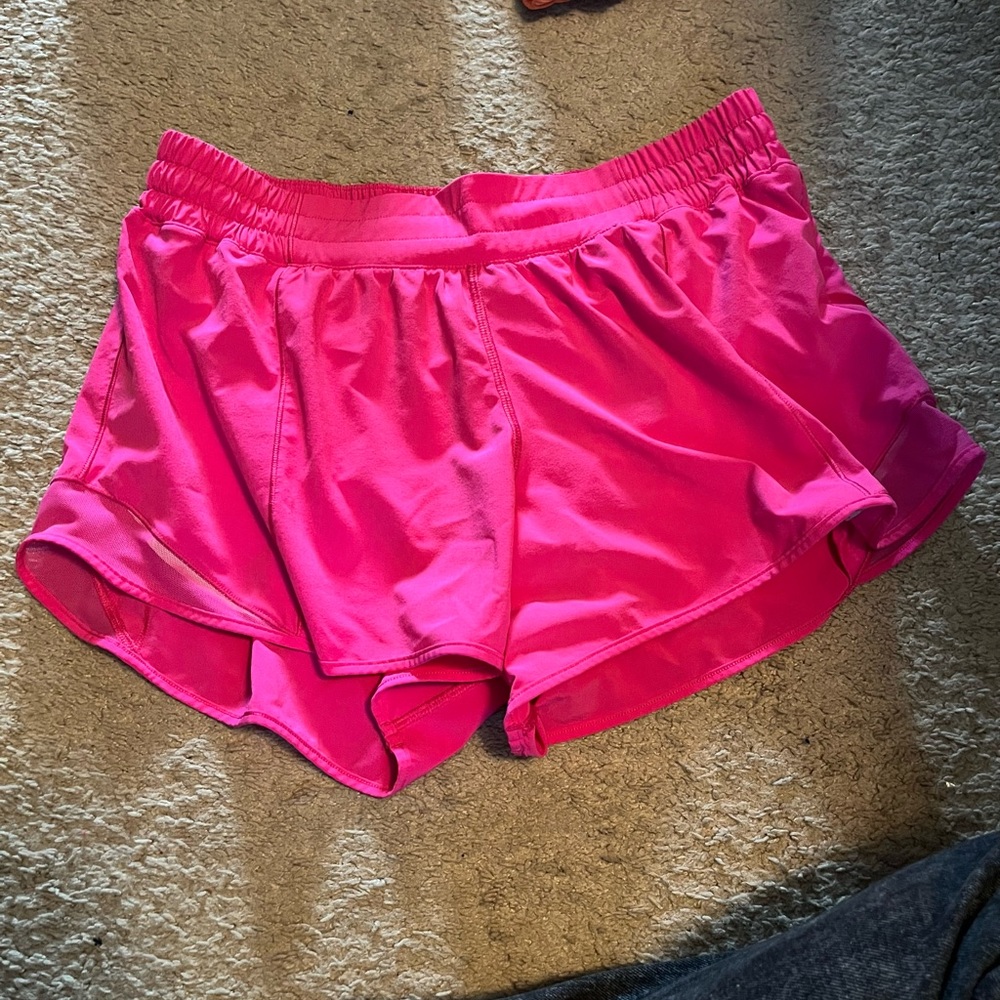 Lululemon hotty hot shorts size 10